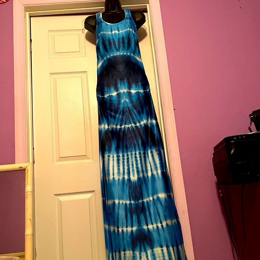 Women’s long tie-dye dress small